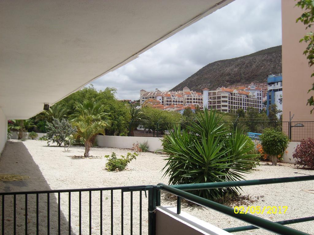 Summerland Lc Holiday Home Лос Кристианос Екстериор снимка
