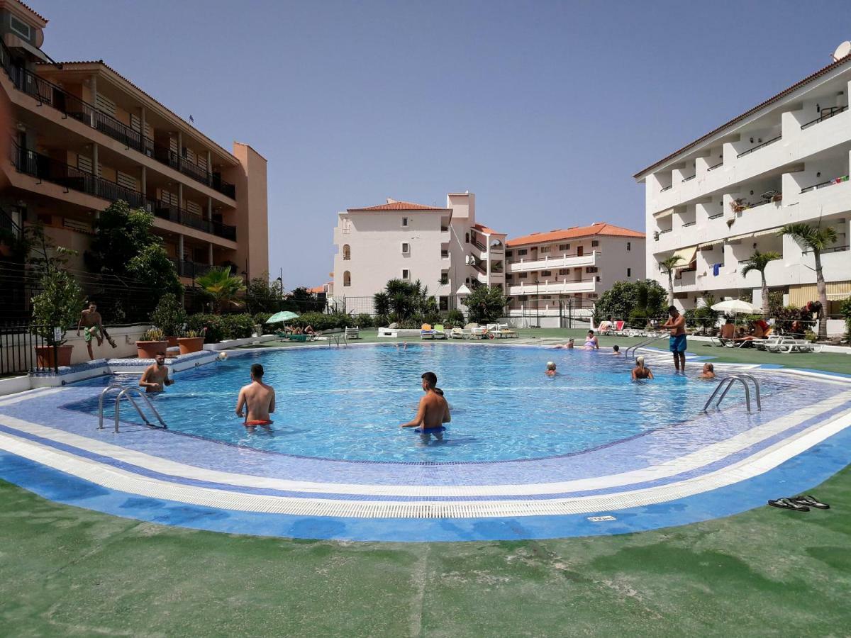 Summerland Lc Holiday Home Лос Кристианос Екстериор снимка
